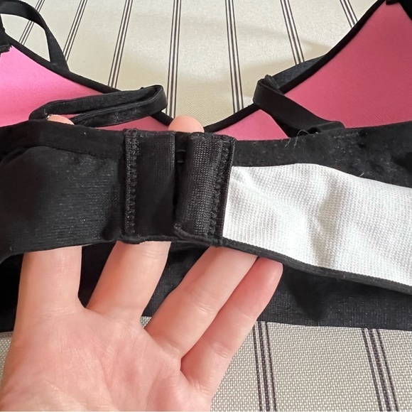 PINK Victoria’s Secret Logo Cozy & Comfy Wireless Bra - Picture 6 of 6
